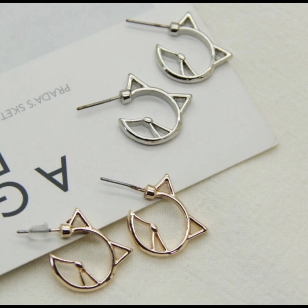 COPY - Kitty earrings